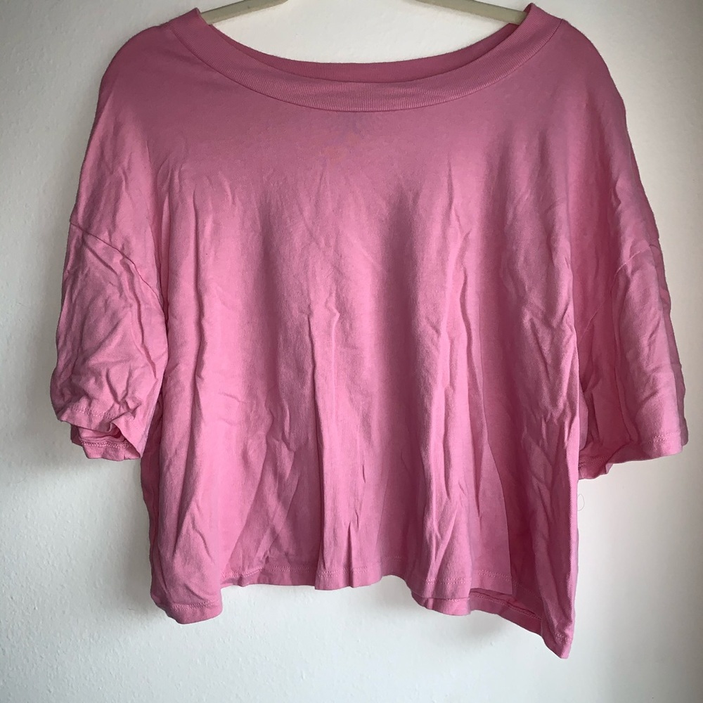 Women’s short sleeve boxy crop top